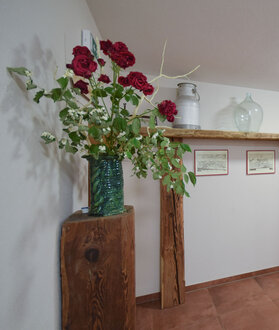 Altholzregal im Paulinghof