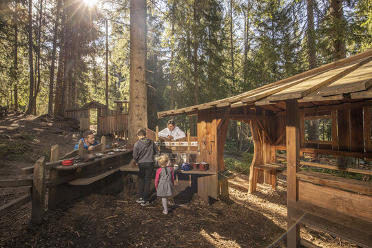 Juppi Zauberwald in Reith im Alpbachtal ©Alpbachtal Tourismus, shootandstyle.com